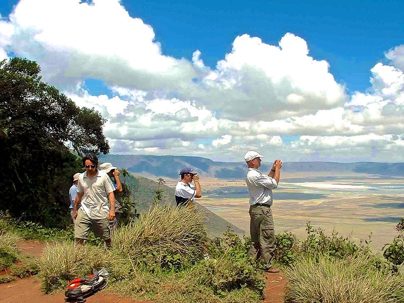 Campement de Tarangire, Lac Natron, Lac Manyara et cratère Ngorongoro & Lac Eyasi au départ d’Arusha